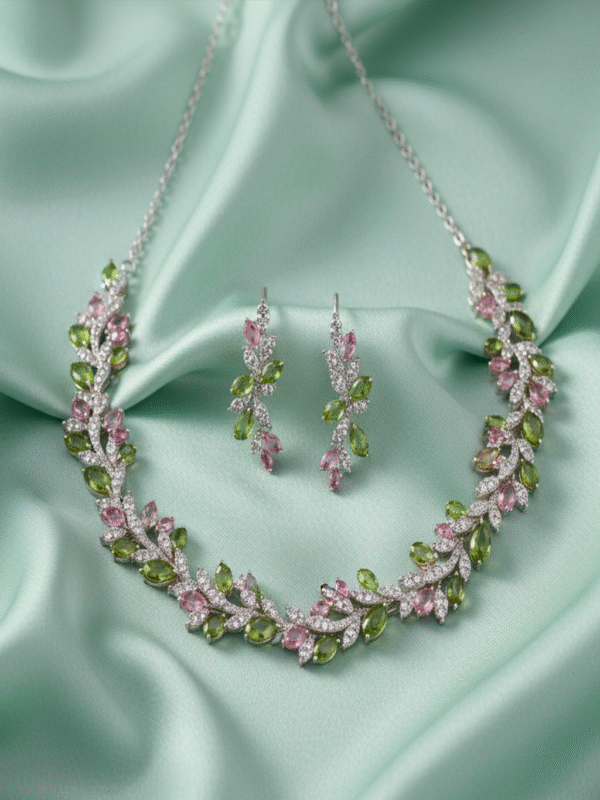 Seren Amara – The Golden Mirage Party Set