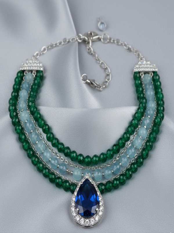 Elowen Crest – The Aurora Charm Necklace