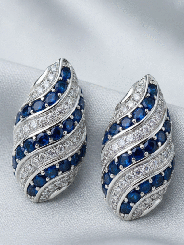 Veloria Halo – The Golden Radiant Earrings