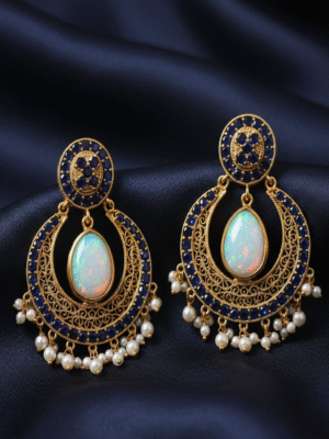 1 (213) Auraline Veil – The Queen’s Whisper Earrings