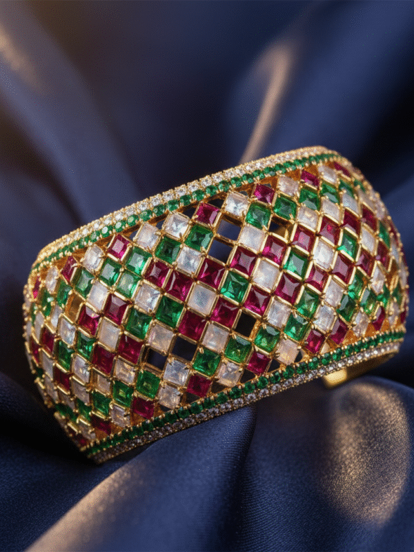 Isolde Veran – The Rose Inferno Bracelet