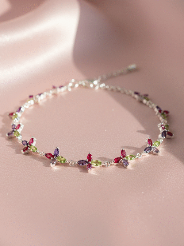 Amara Vionne – The Crimson Radiance Bracelet